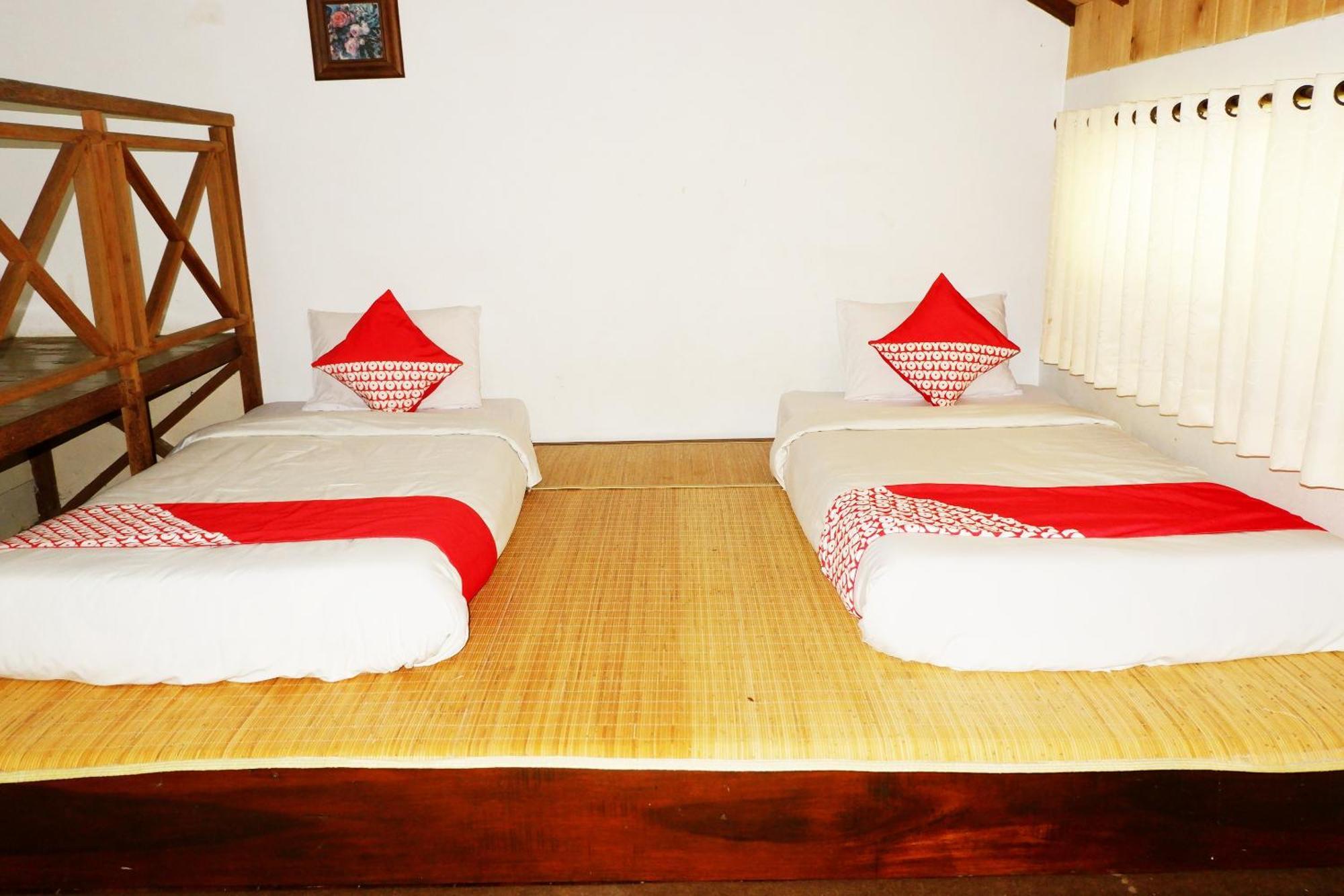 Cemara'S Homestay 바투 외부 사진
