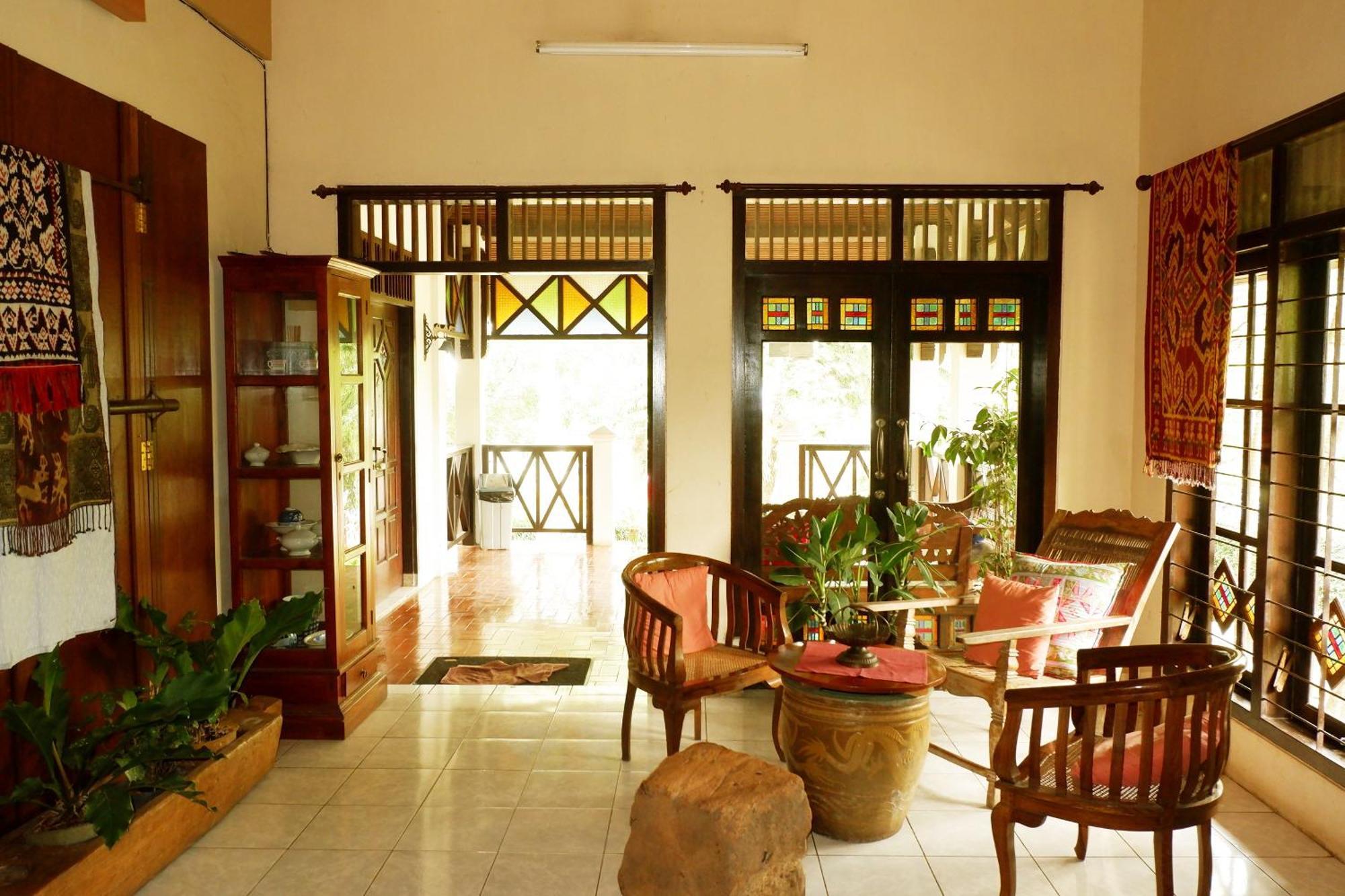 Cemara'S Homestay 바투 외부 사진